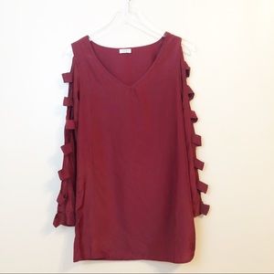 TOBI: Cut Out Arm Blouse